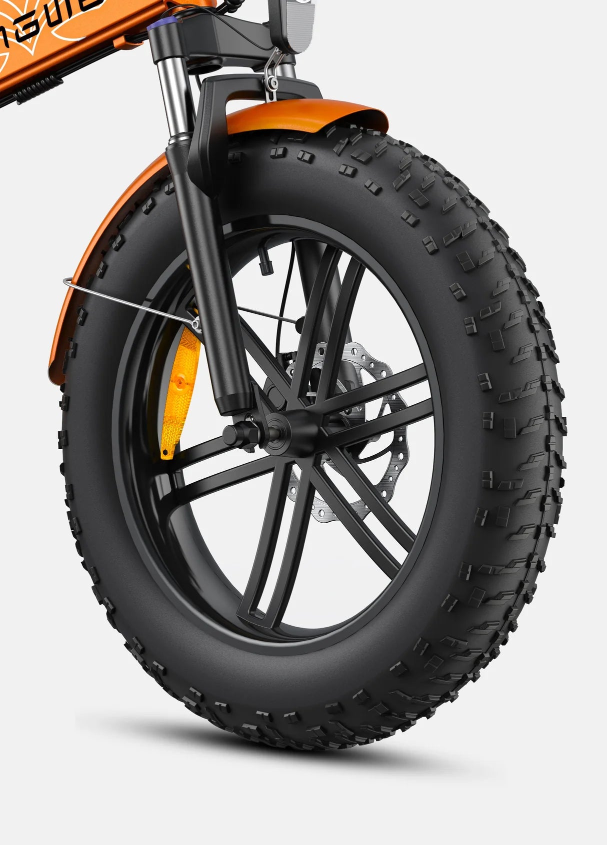 Vélo électrique pliable ENGWE EP-2 boost 250W avec pneus avant Fat 20x4.0 et fourche hydraulique.