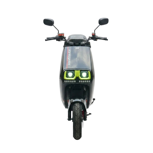 Scooter électrique VESLA Q8 PRO 500W 48V moteur brushless batterie lithium 40Ah 60Ah autonomie 120 km vitesse 50 km/h scooter urbain vue de face
